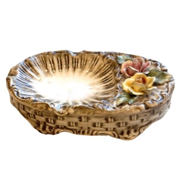 Vintage Capodimonte Oval Dish Ornatr Basket Weave Roses Trinket Candy Dish 9x5.5 - Picture 1 of 16